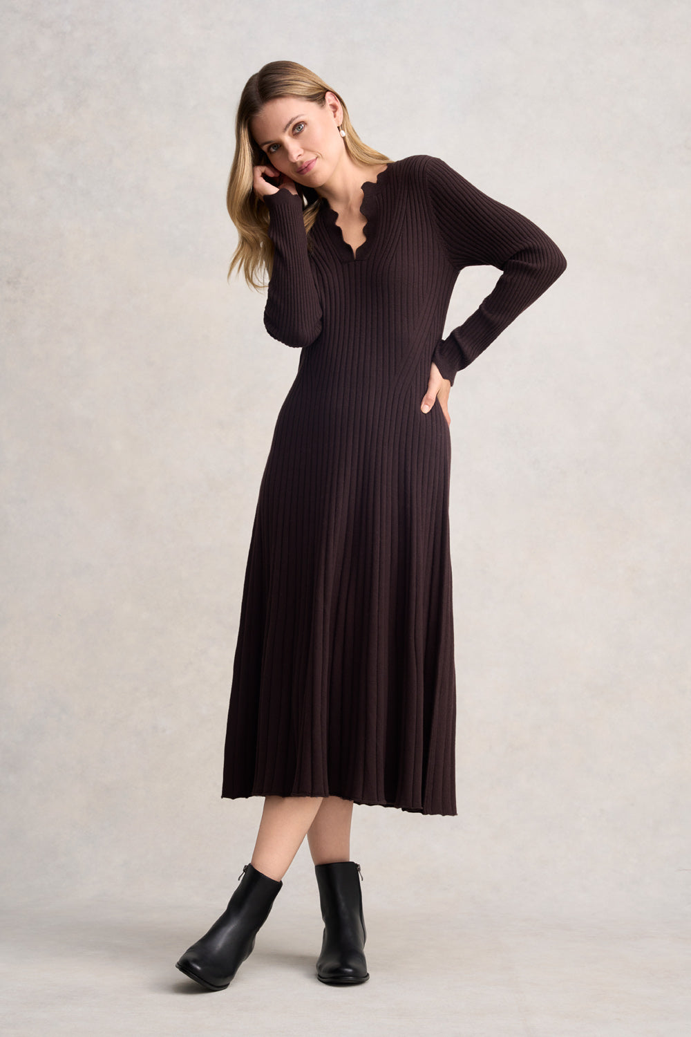 Graduated Rib Wool Dress - Chocolate