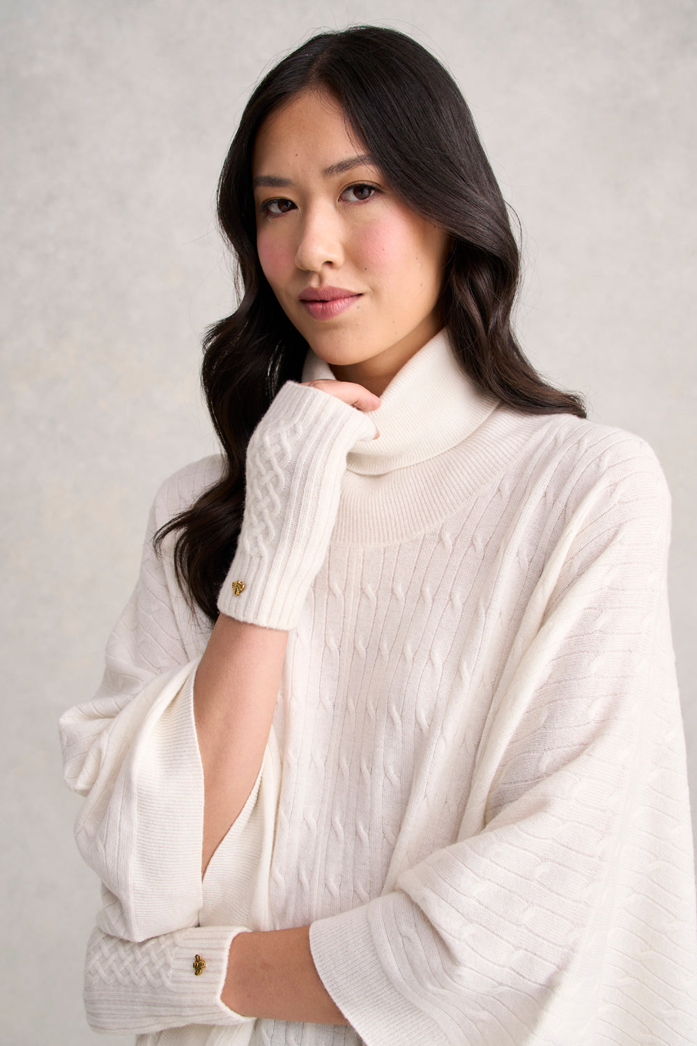 Catriona Wool Cable Poncho - Eggshell