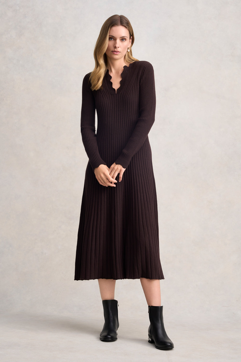 Graduated Rib Wool Dress - Chocolate