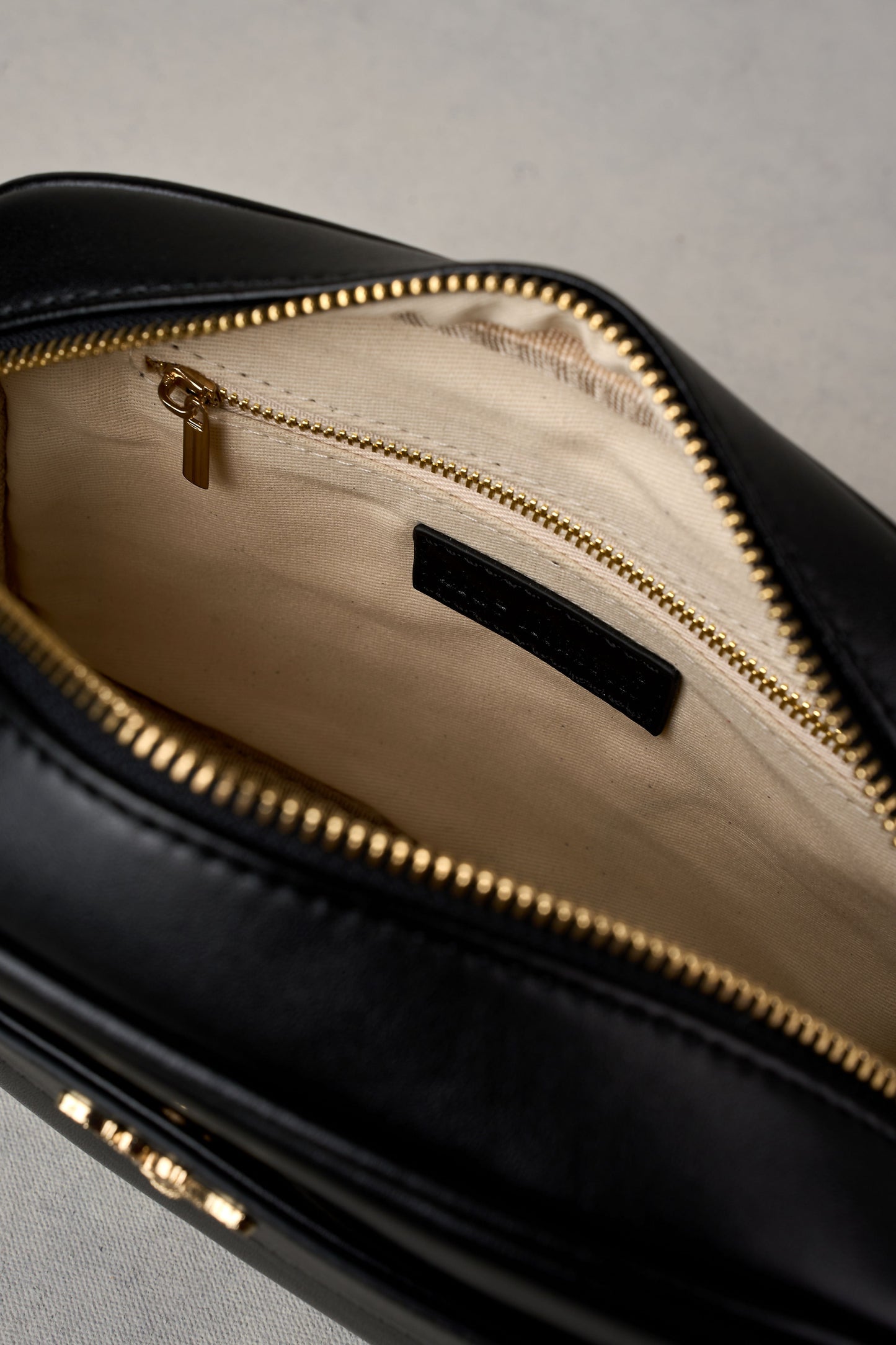 Bee Leather Camera Bag - Black