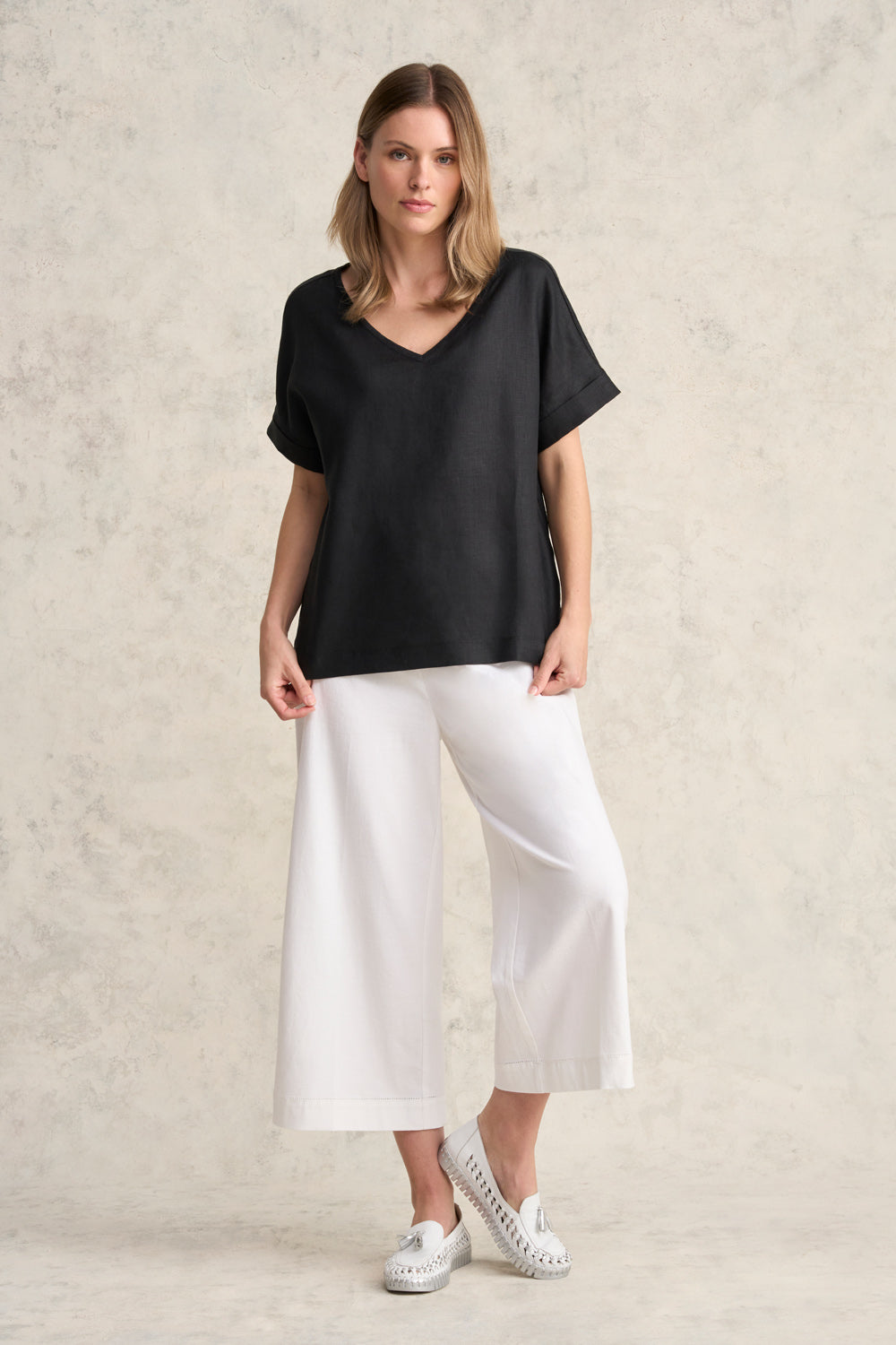 Linen Mix V-Neck Top - Black